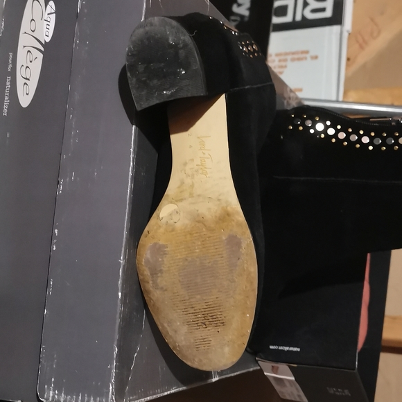 Black sude bootie - Picture 3 of 4